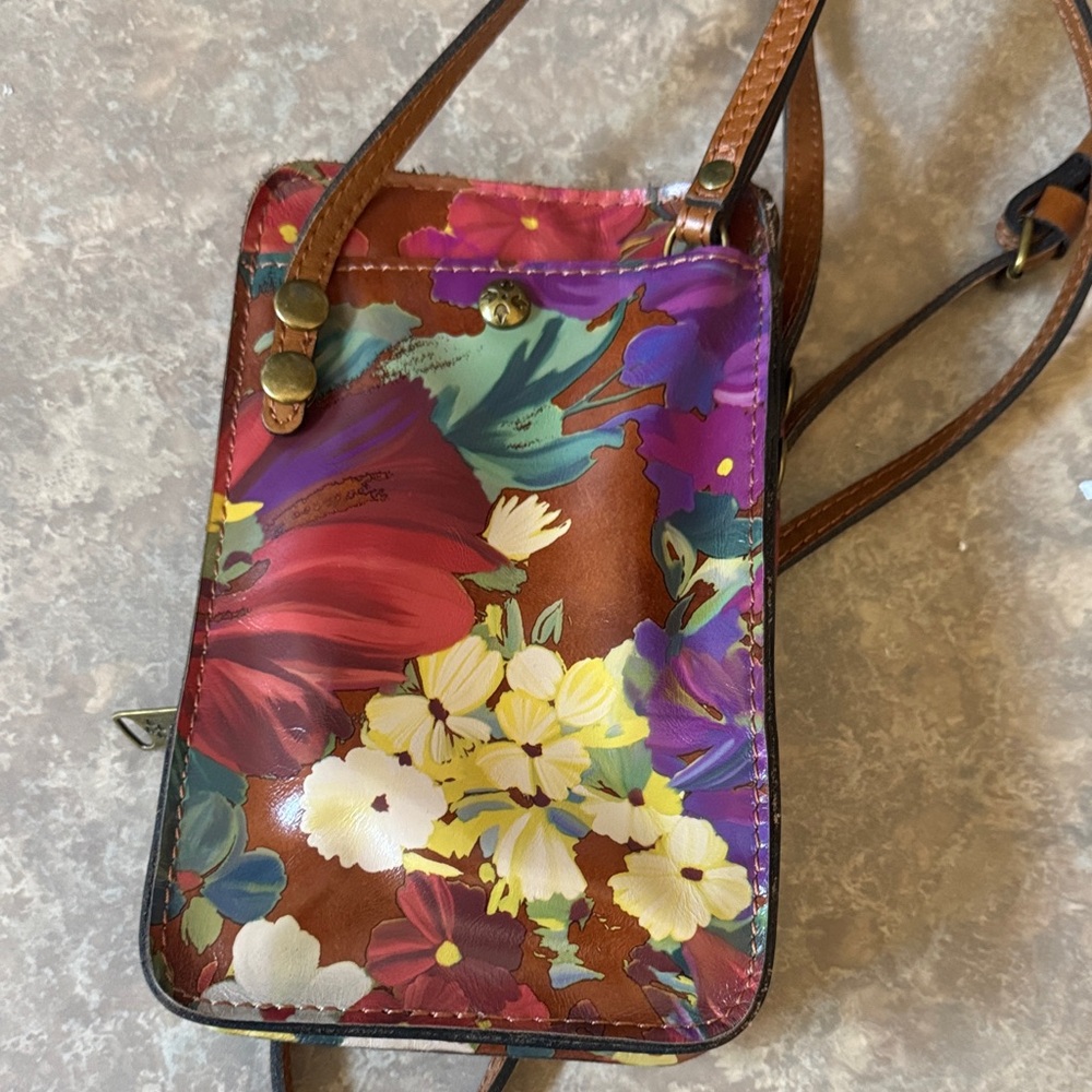 Patricia Nash Multicolor Floral Crossbody Phone Bag/Wallet - Picture 2 of 7